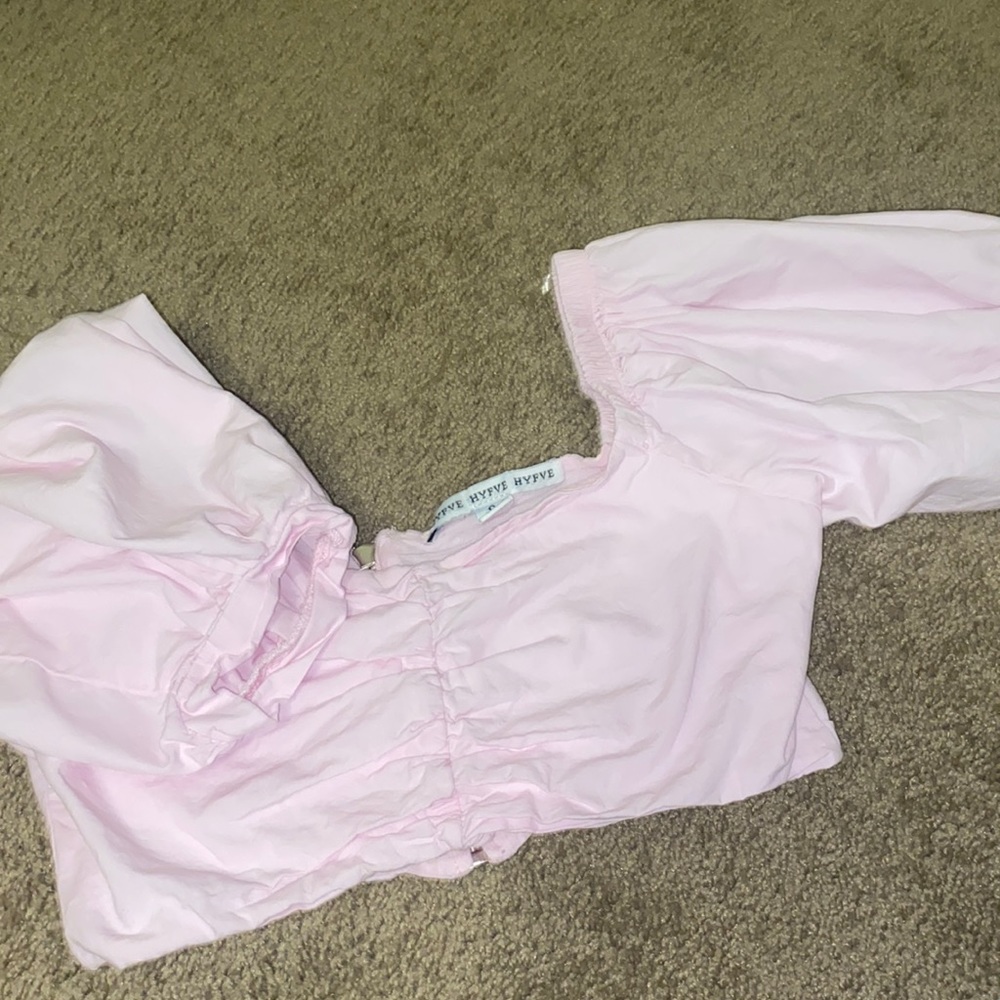 puff sleeve pink top